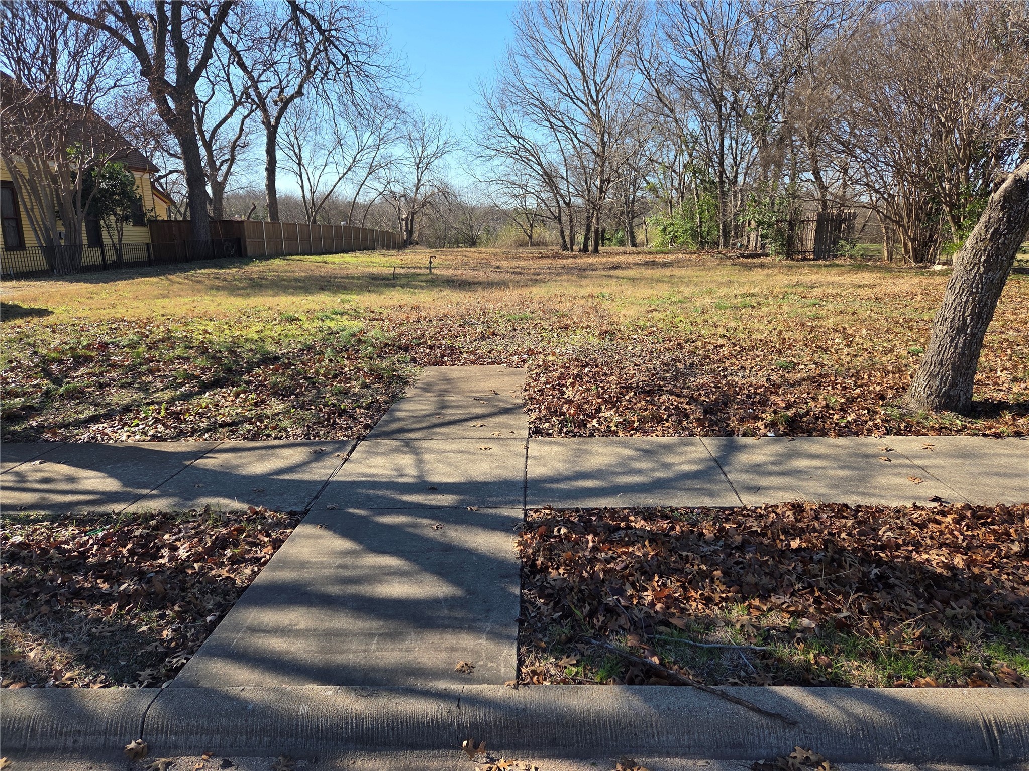 307 N Dallas Avenue Lancaster TX 75146