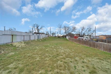 2909 Pearl Avenue Fort Worth TX 76106