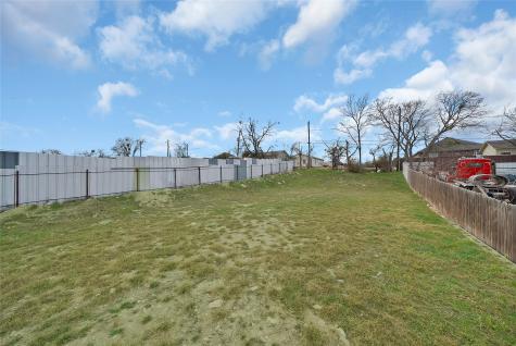 2909 Pearl Avenue Fort Worth TX 76106
