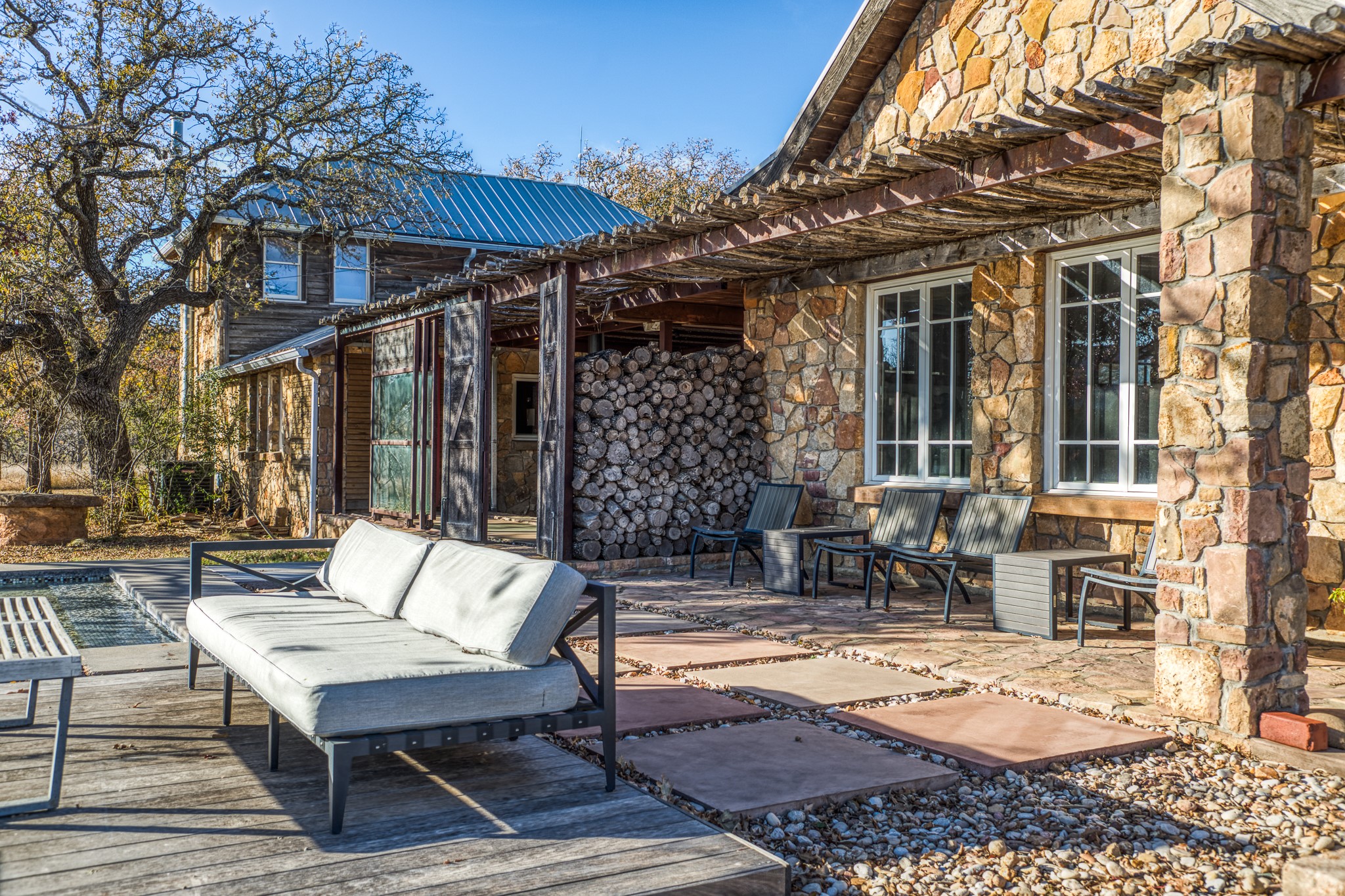 2969 County Lane 422 Talpa TX 76882
