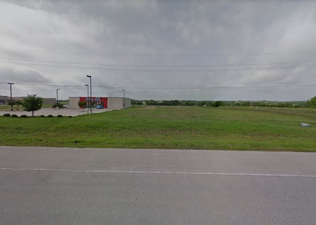1815 W Audie Murphy Parkway Farmersville TX 75442