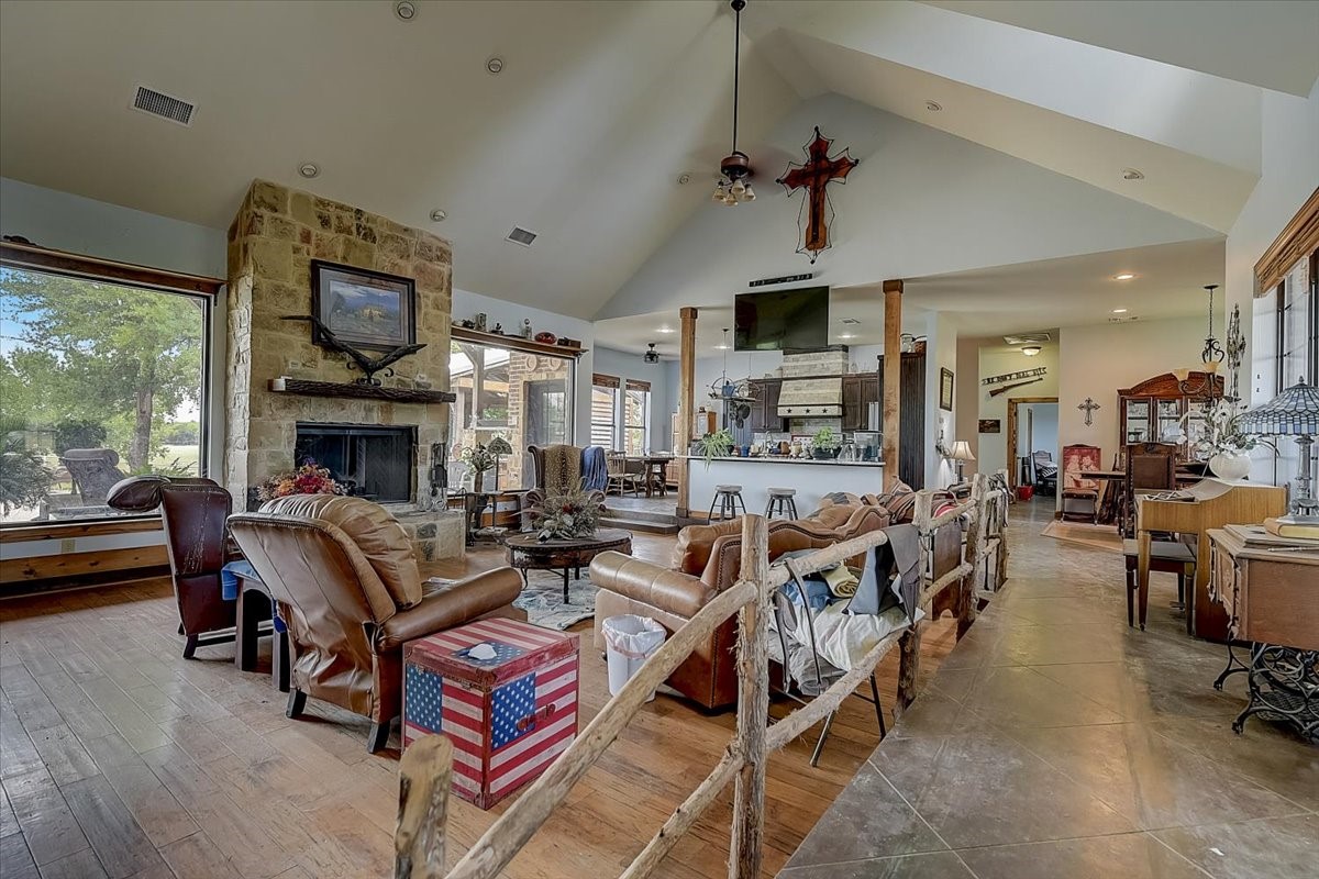 9494 Waide Road Sanger TX 76266