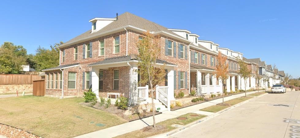 318 E 2nd Irving TX 75060