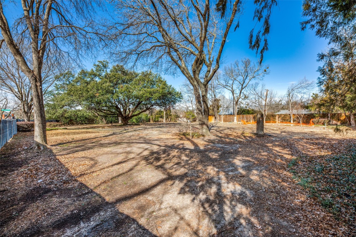 6007 Meadow Road Dallas TX 75230