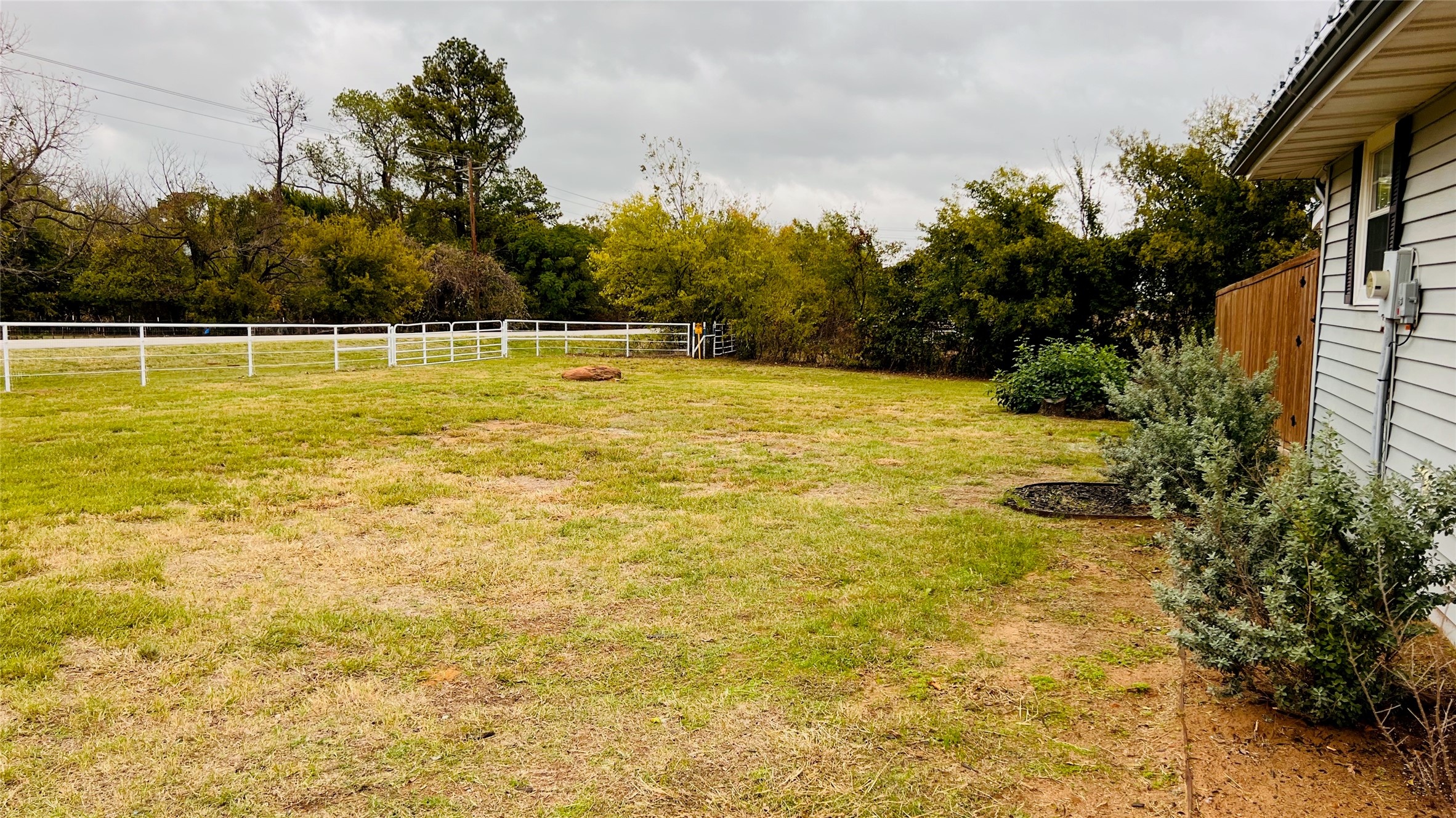 7301 Fishtrap Road Cross Roads TX 76227