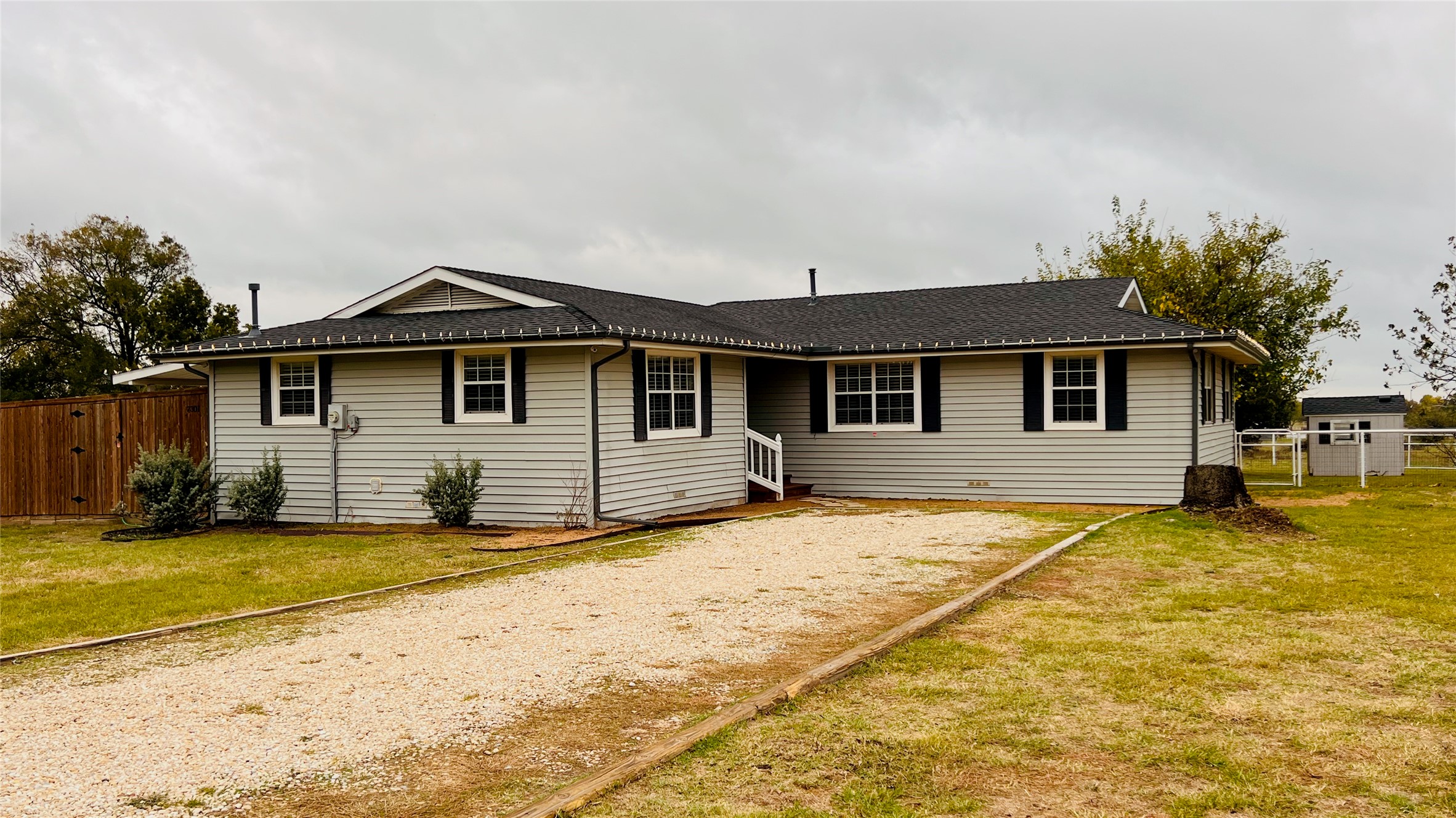 7301 Fishtrap Road Cross Roads TX 76227