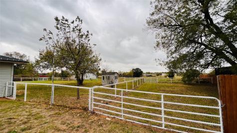 7301 Fishtrap Road Cross Roads TX 76227