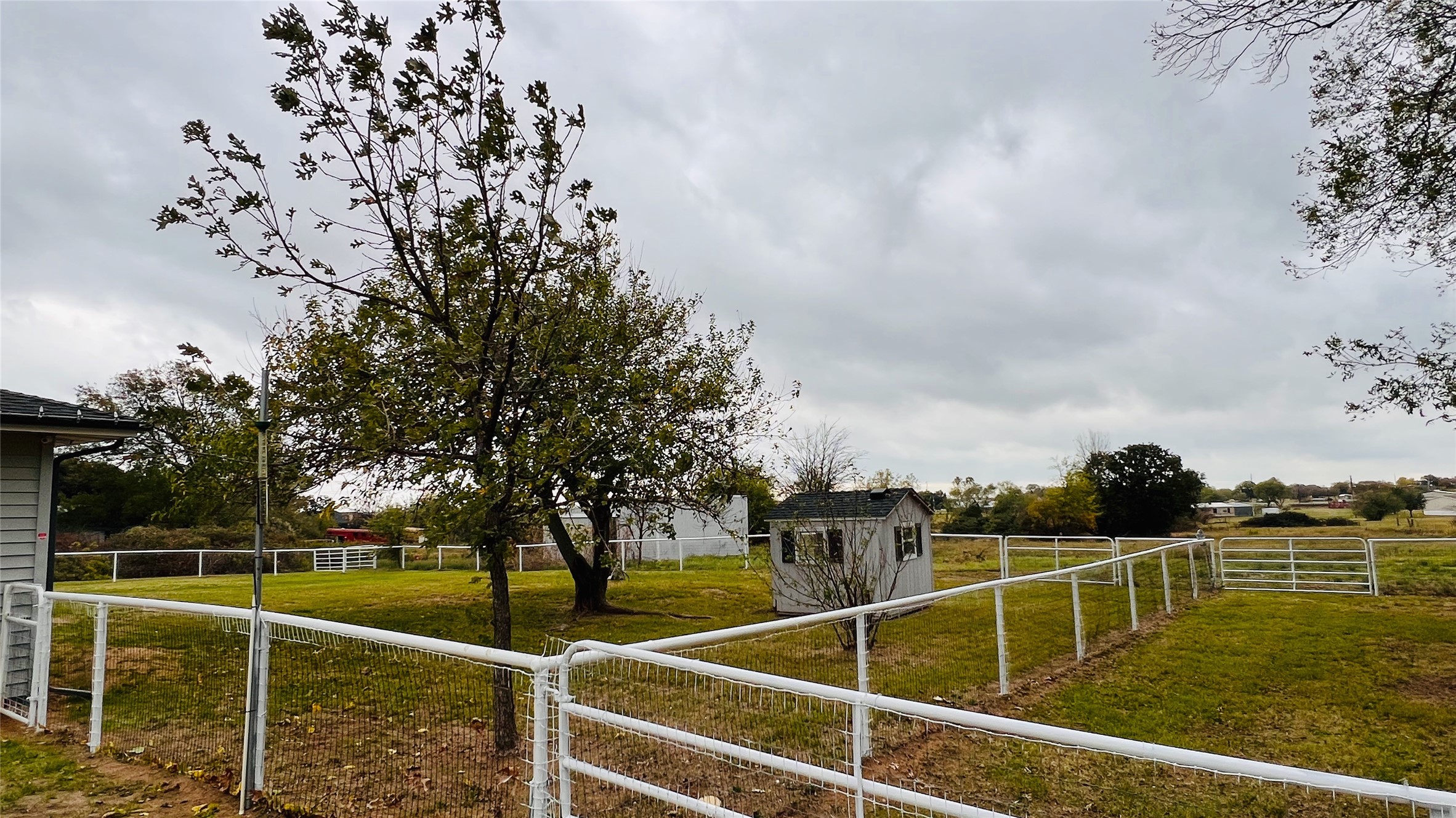 7301 Fishtrap Road Cross Roads TX 76227