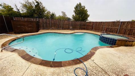 7301 Fishtrap Road Cross Roads TX 76227