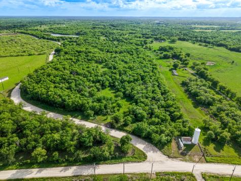 102 County Road 2344 Richland TX 76681