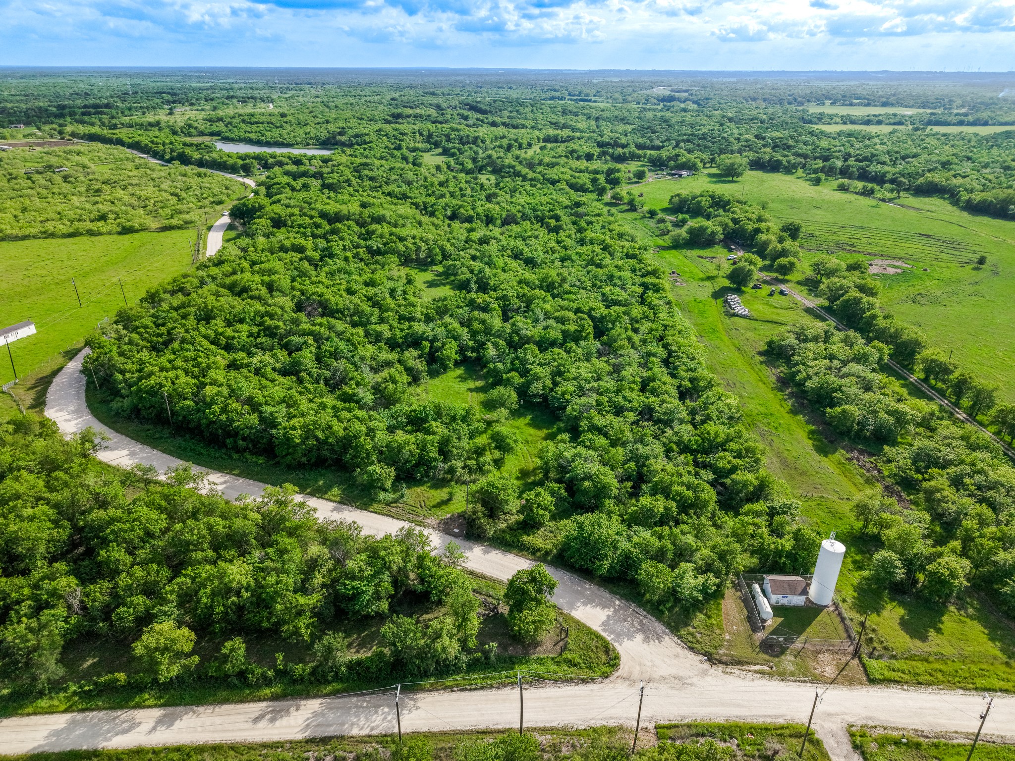102 County Road 2344 Richland TX 76681