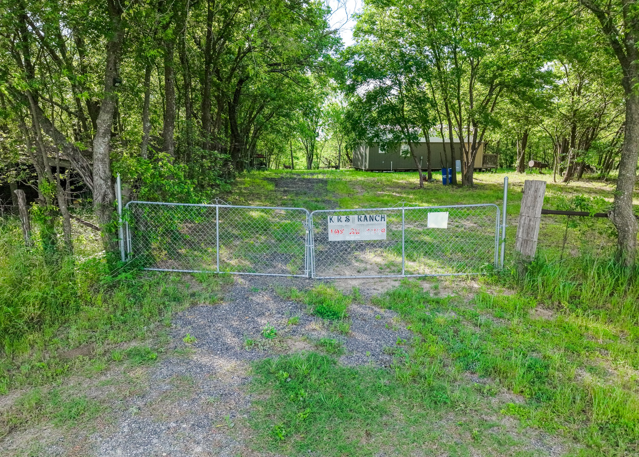 102 County Road 2344 Richland TX 76681