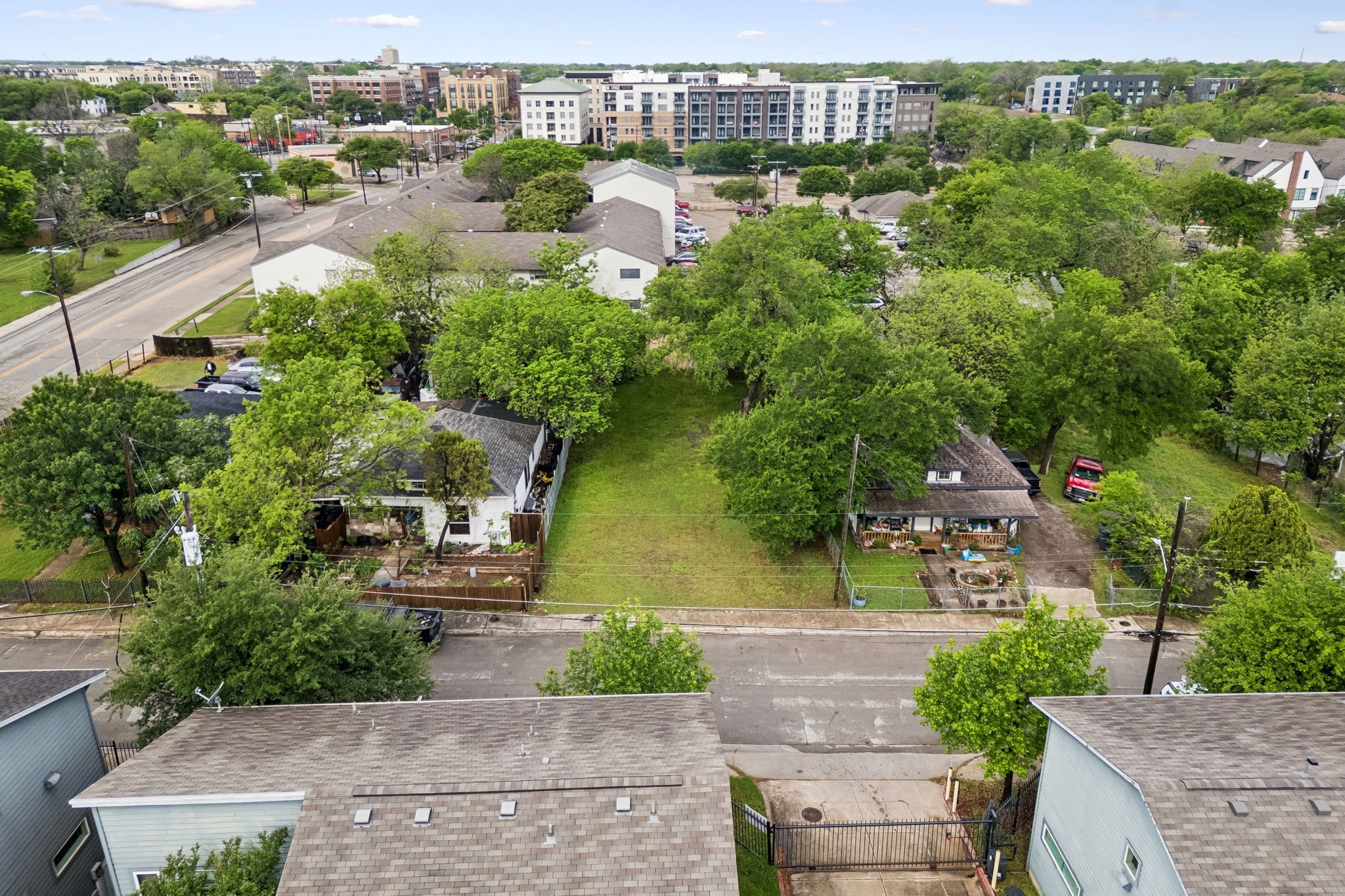 311 N Patton Avenue Dallas TX 75203