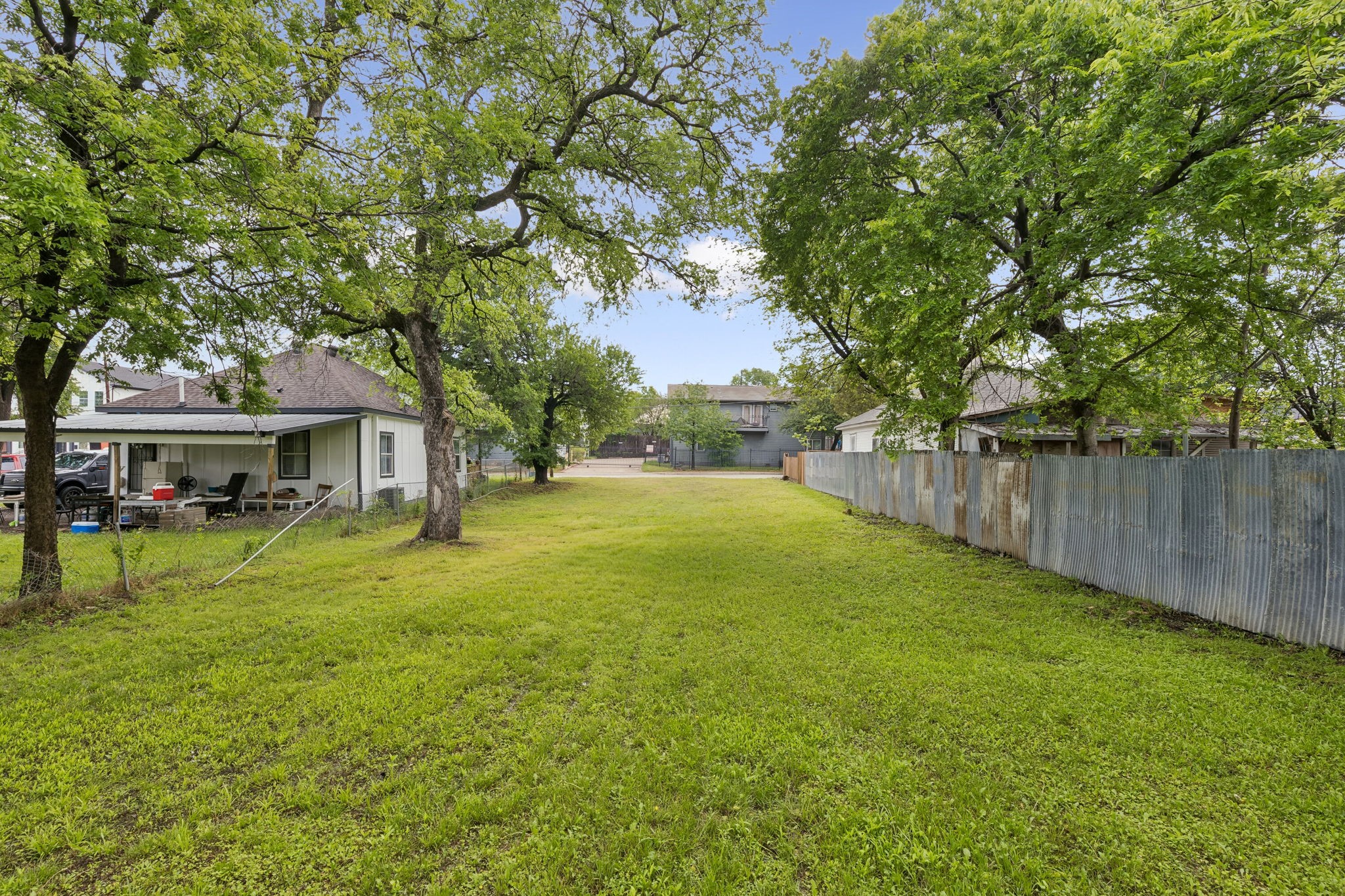 311 N Patton Avenue Dallas TX 75203