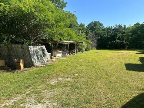 415 Elba Street Bowie TX 76230