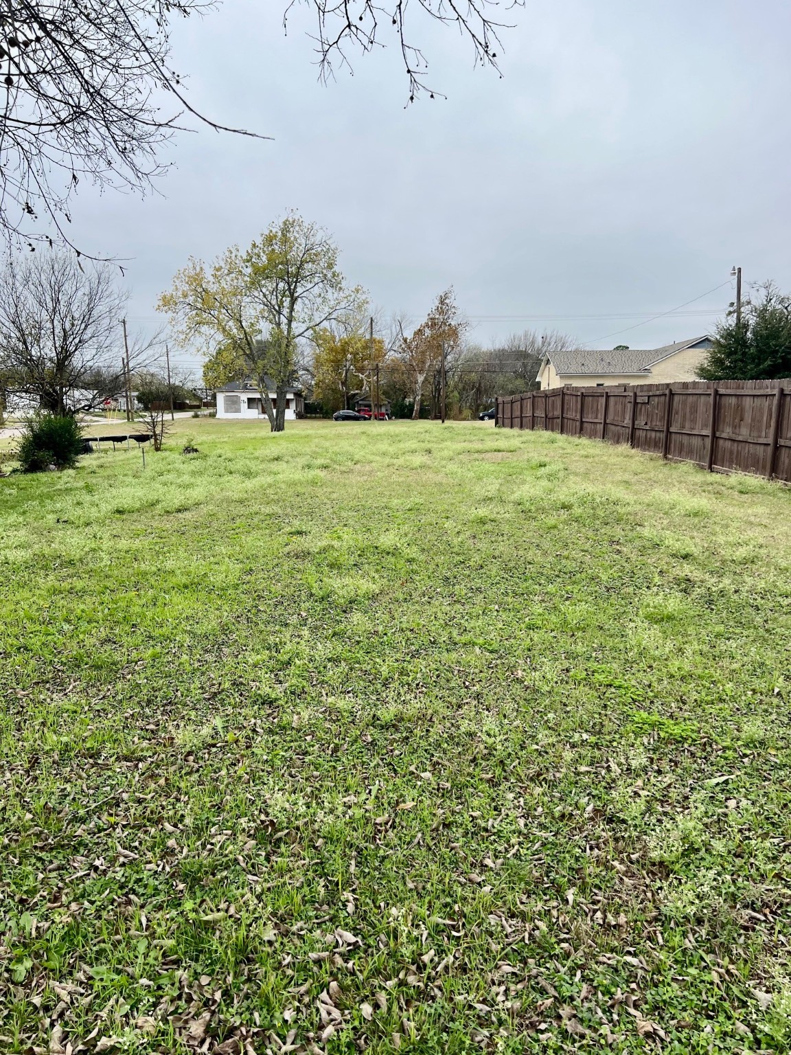 1303 N Shawnee Street Ennis TX 75119