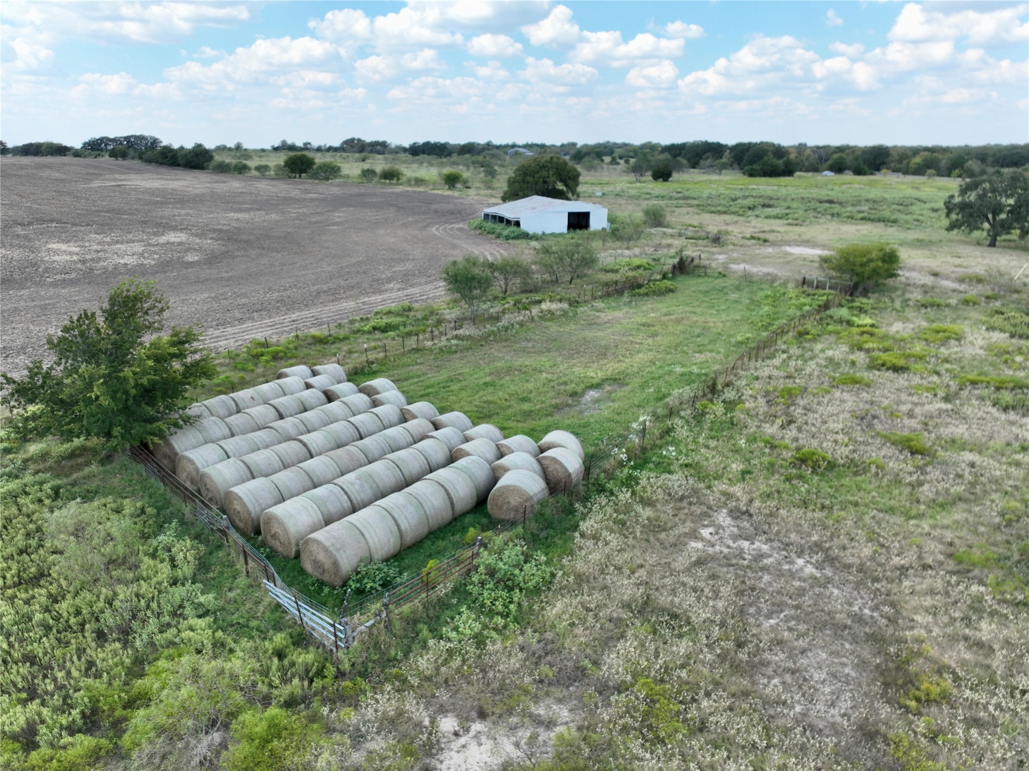 19149 Fm-744 Frost TX 76641