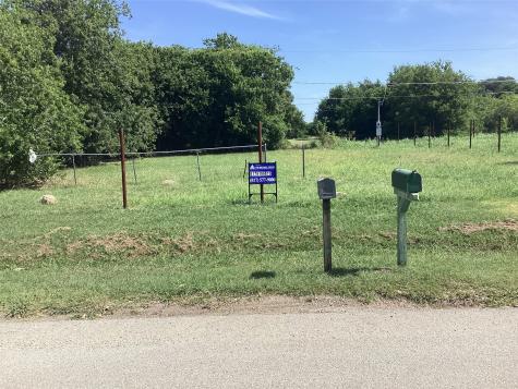 1115 Bell Street Arlington TX 76001