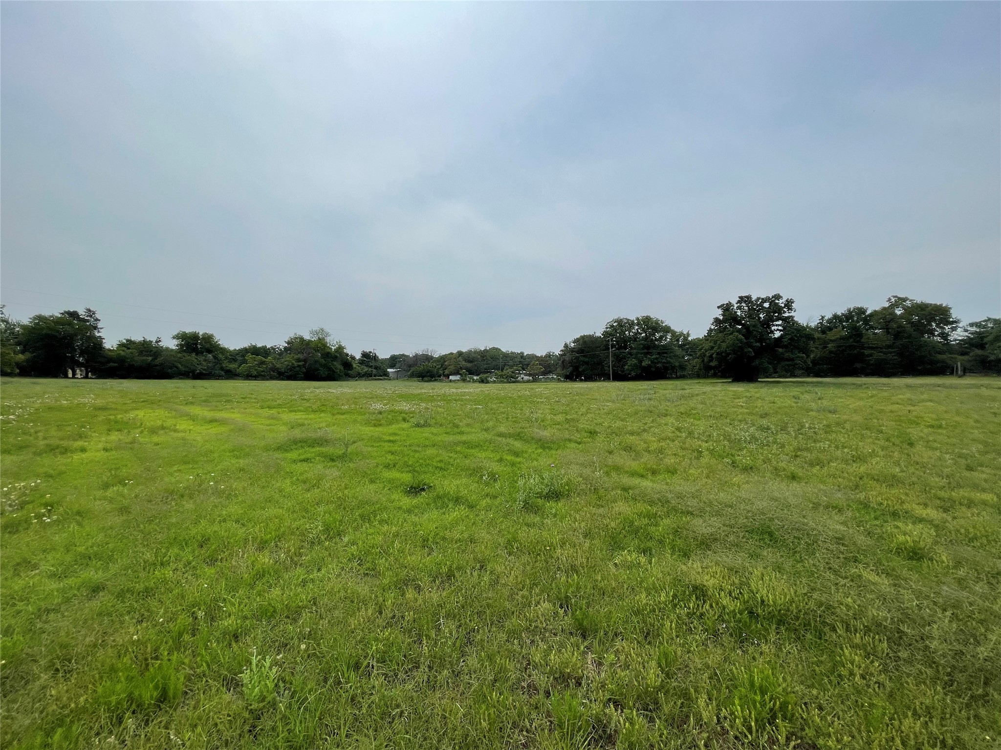 979 East Barry Street Reno TX 76020