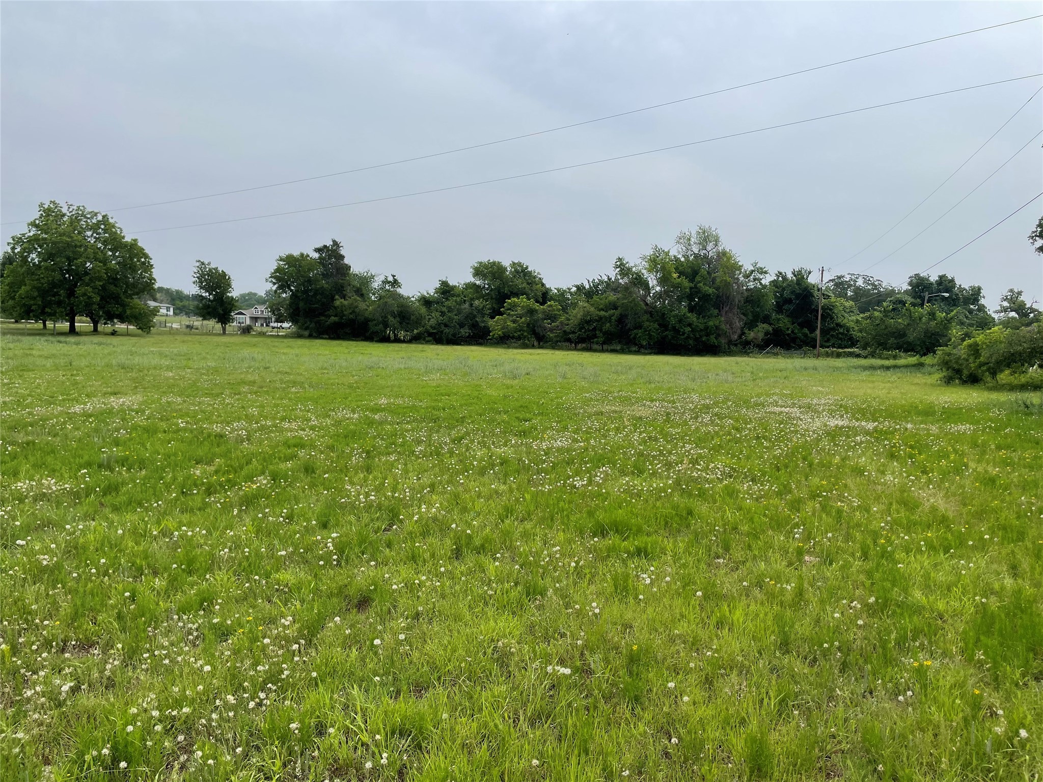 979 East Barry Street Reno TX 76020