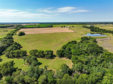 000 County Road 4055 Whitewright TX 75491