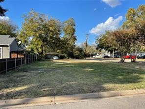 915 E Spring Street Sherman TX 75090