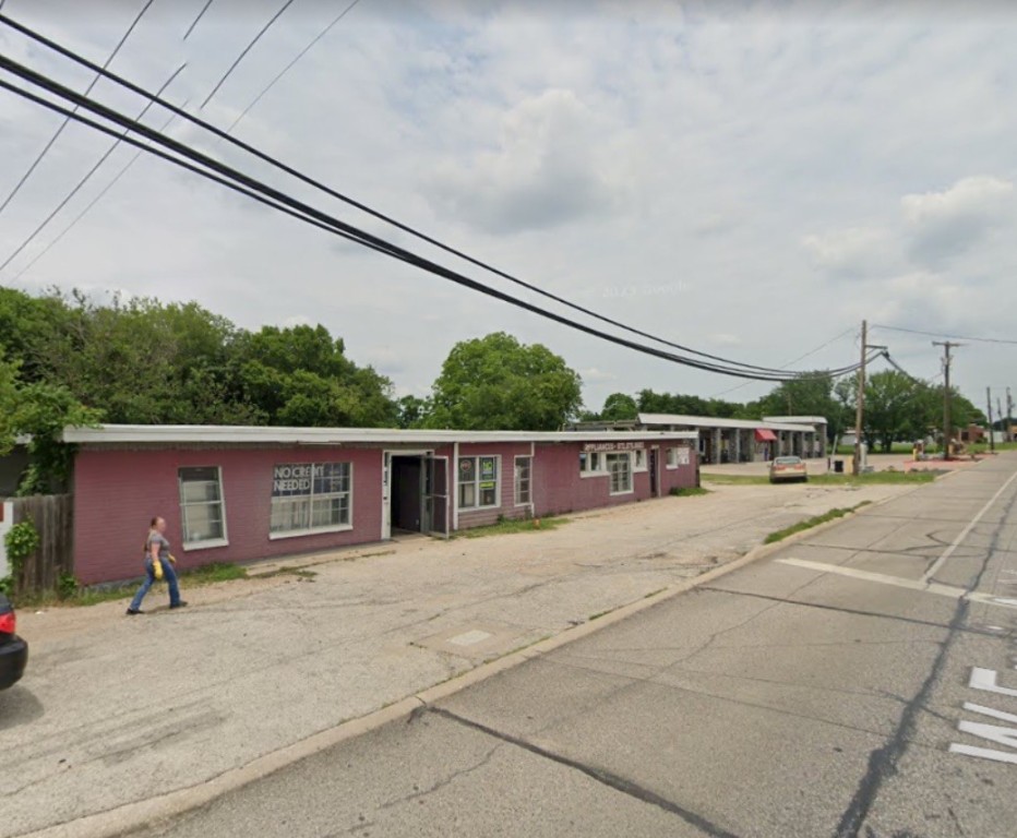 1600 W Ennis Avenue Ennis TX 75119