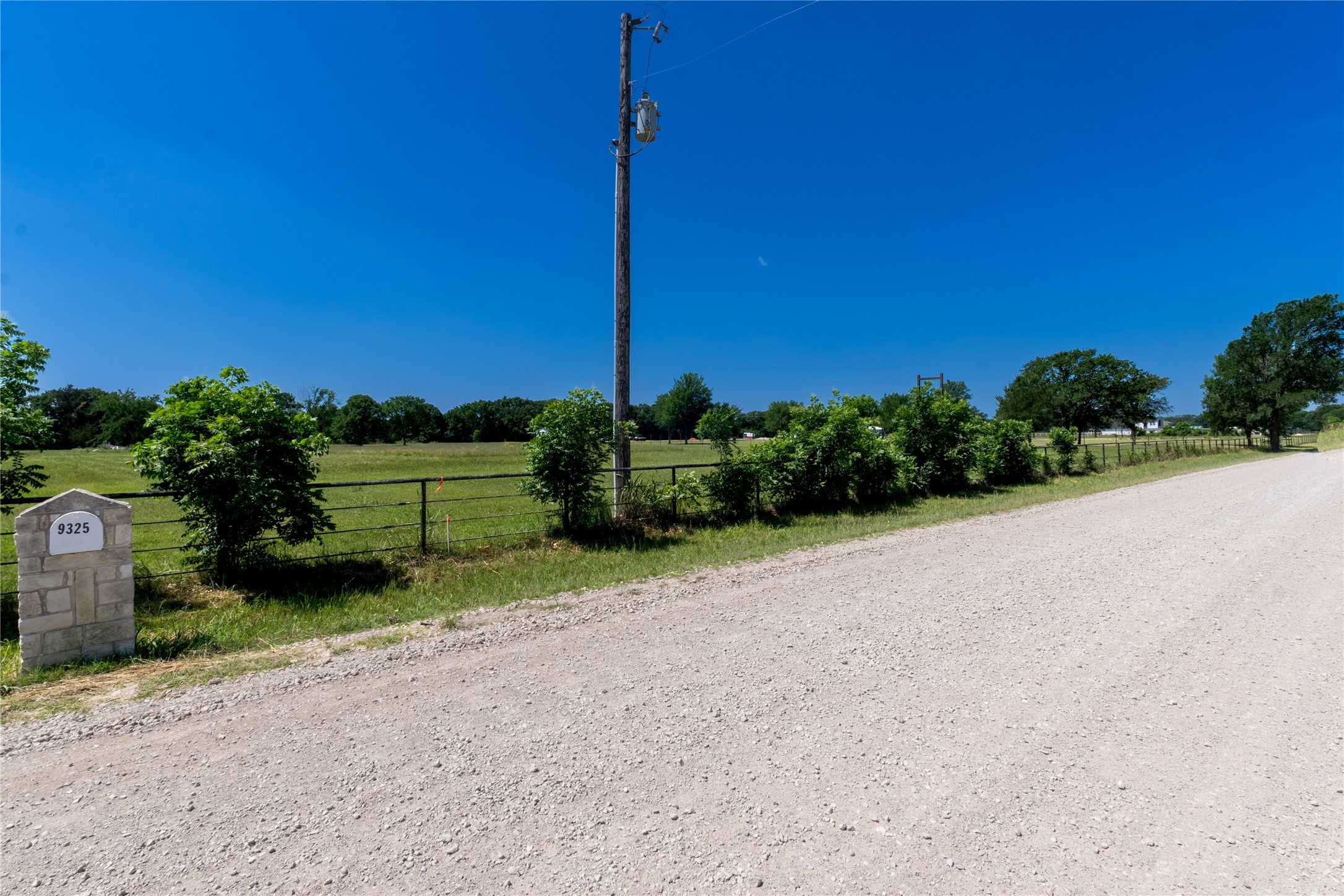 9325 County Road 4074 Scurry TX 75158