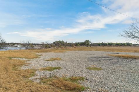 128 Lakeside Drive Brownwood TX 76801