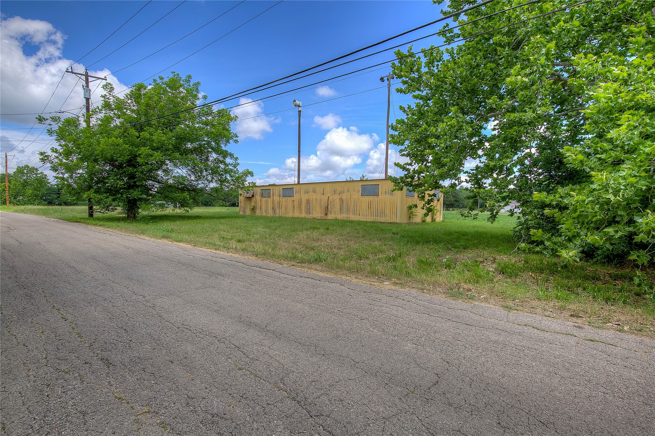 414 N Neal Street Commerce TX 75428