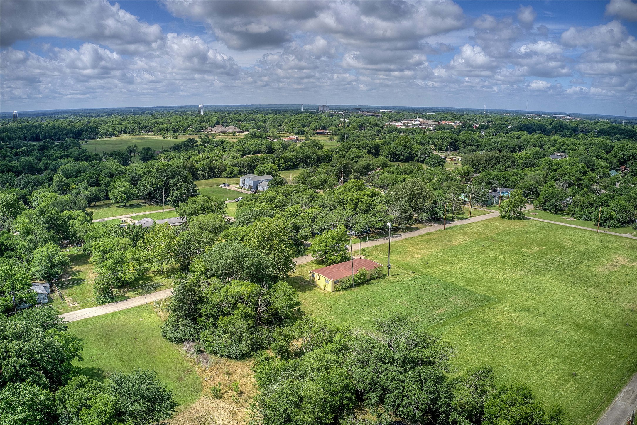 414 N Neal Street Commerce TX 75428