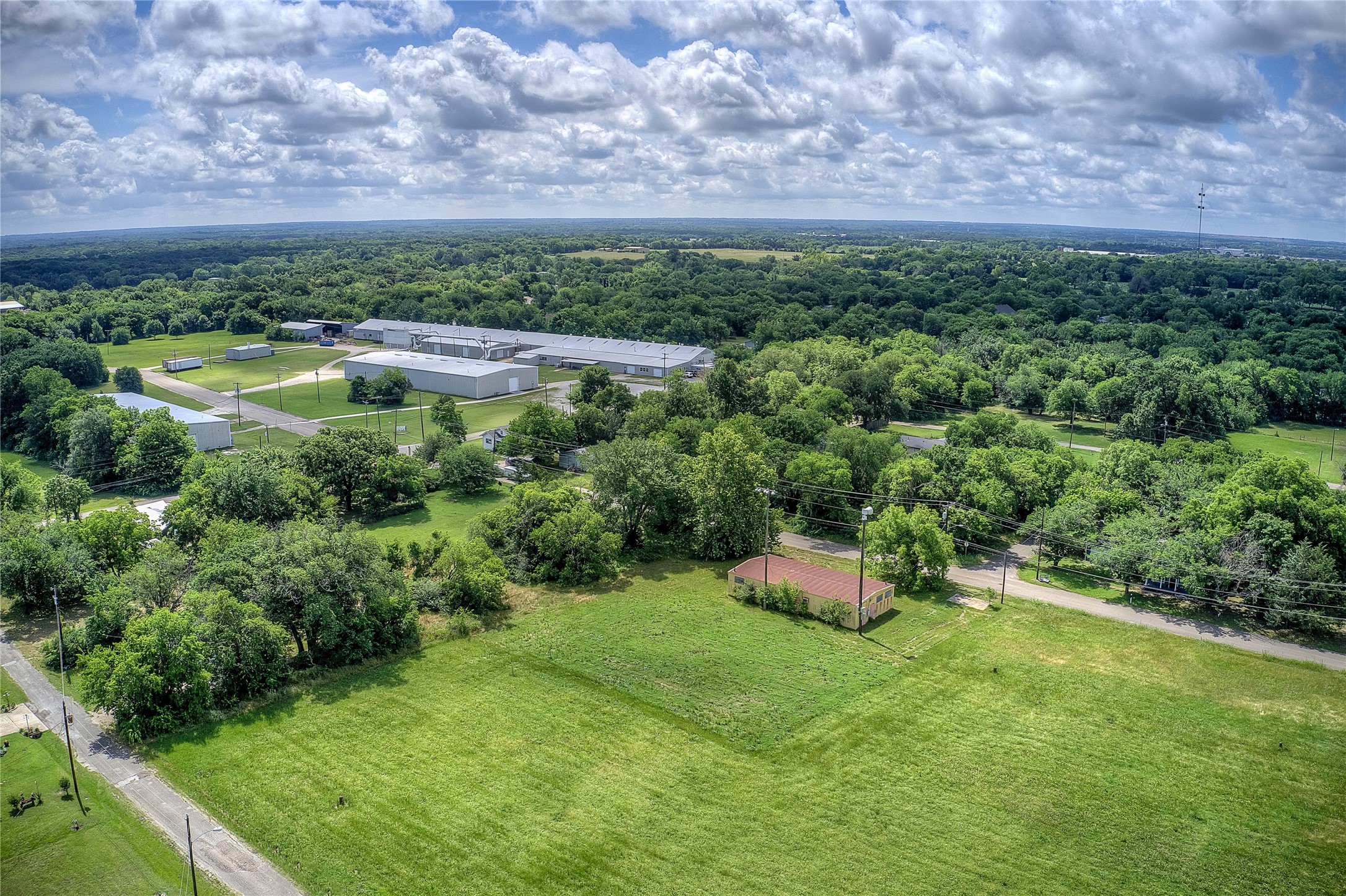 414 N Neal Street Commerce TX 75428