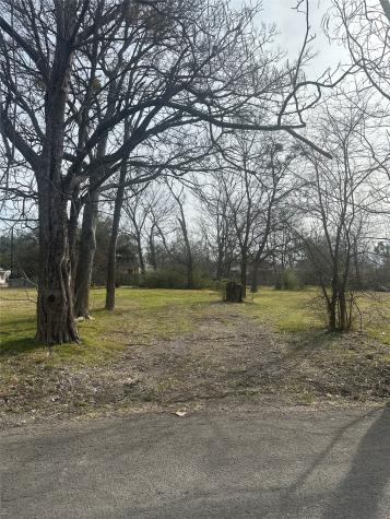 1802 Division Street Commerce TX 75428
