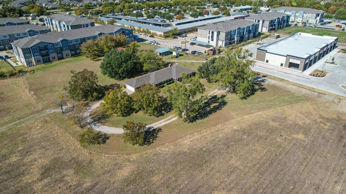 1711 Fm 1385 Aubrey TX 76227