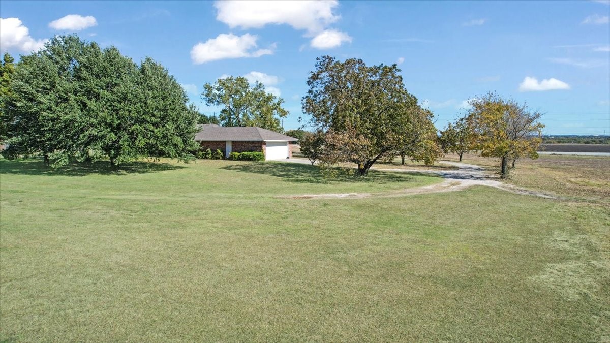 1711 Fm 1385 Aubrey TX 76227