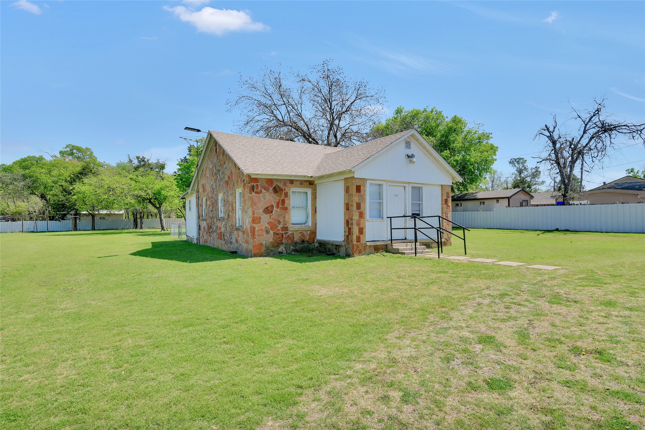 1214 N Bus 287 Highway Decatur TX 76234