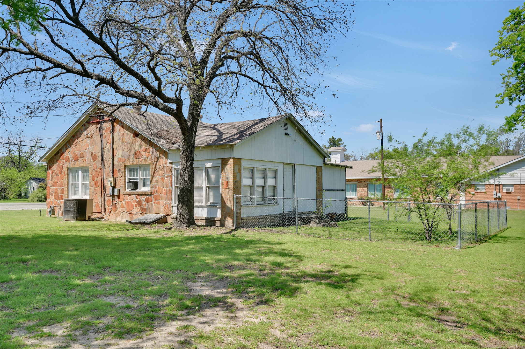1214 N Bus 287 Highway Decatur TX 76234