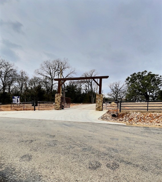 139 Red Oak Drive Decatur TX 76234