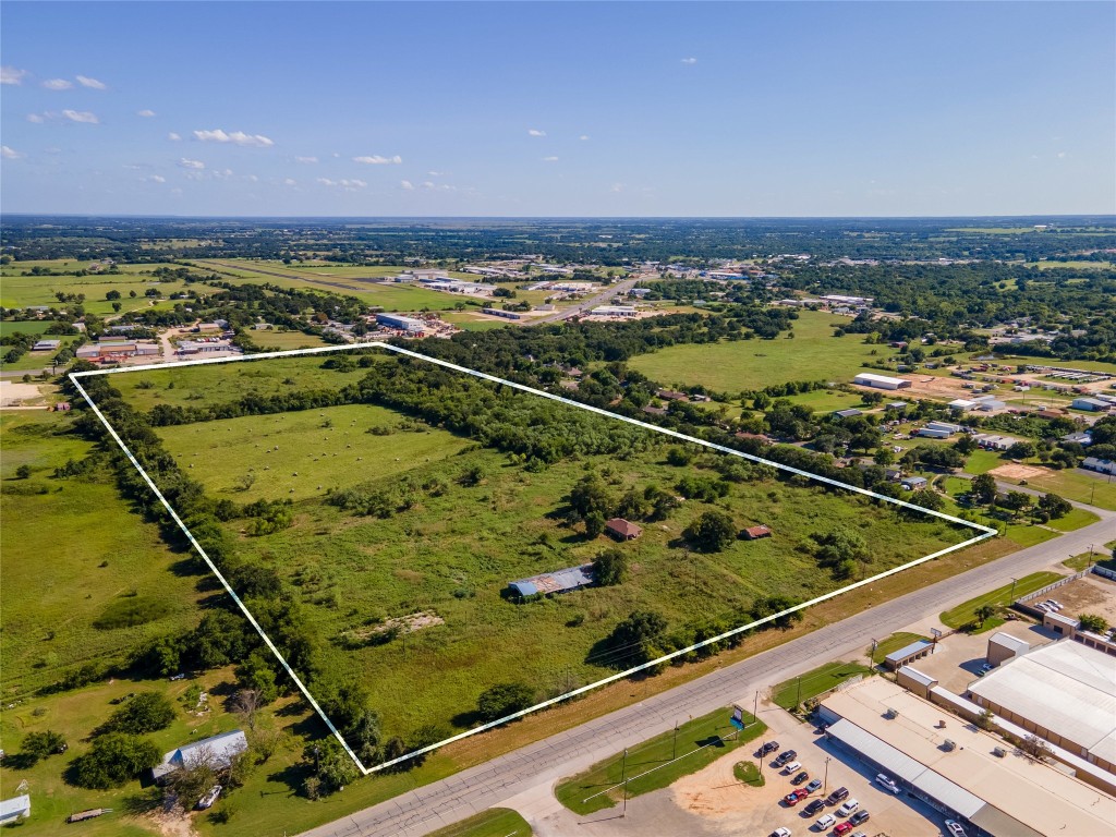 1866 E Washington Street Stephenville TX 76401