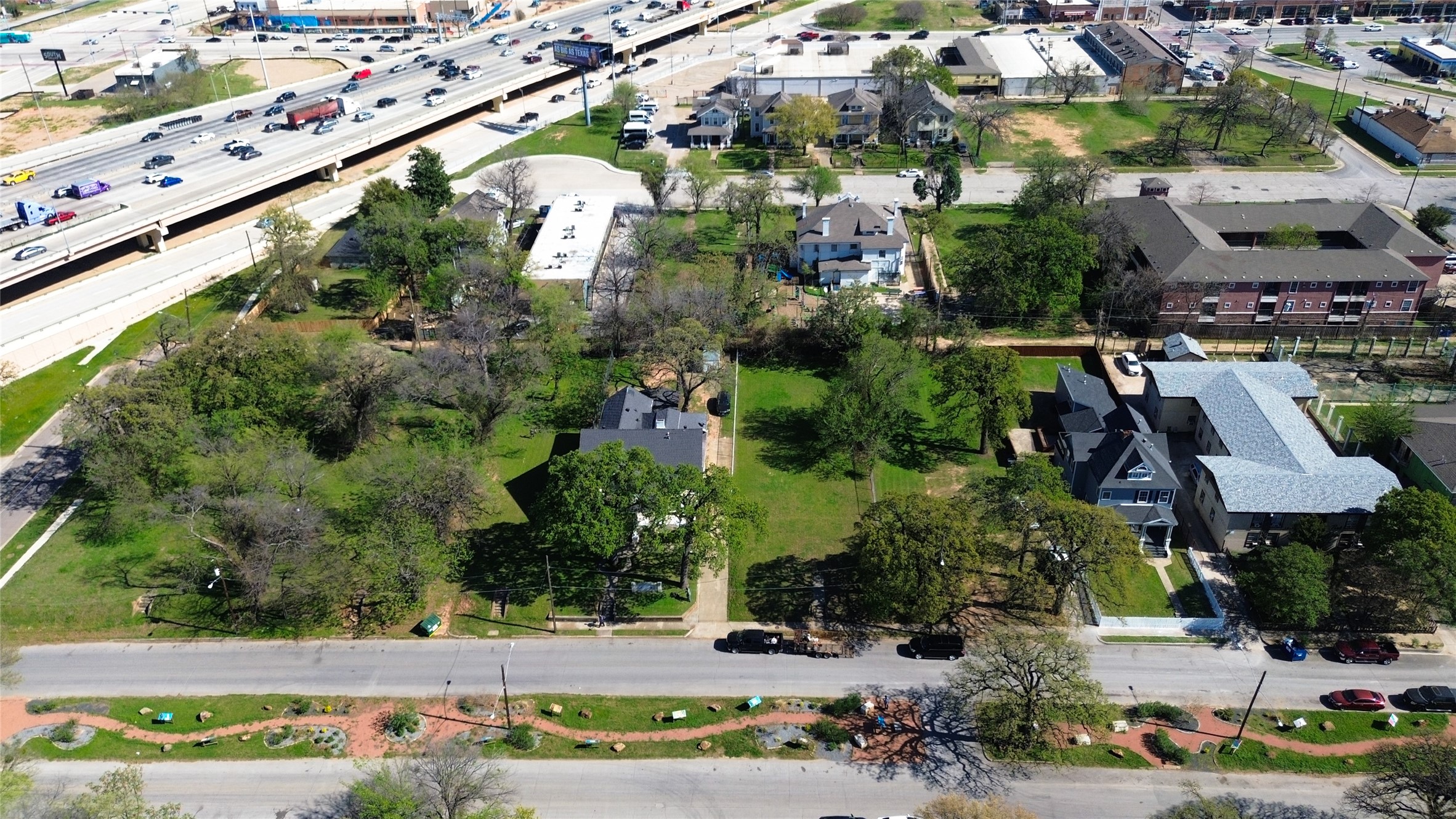 1830 Park Row Avenue Dallas TX 75215