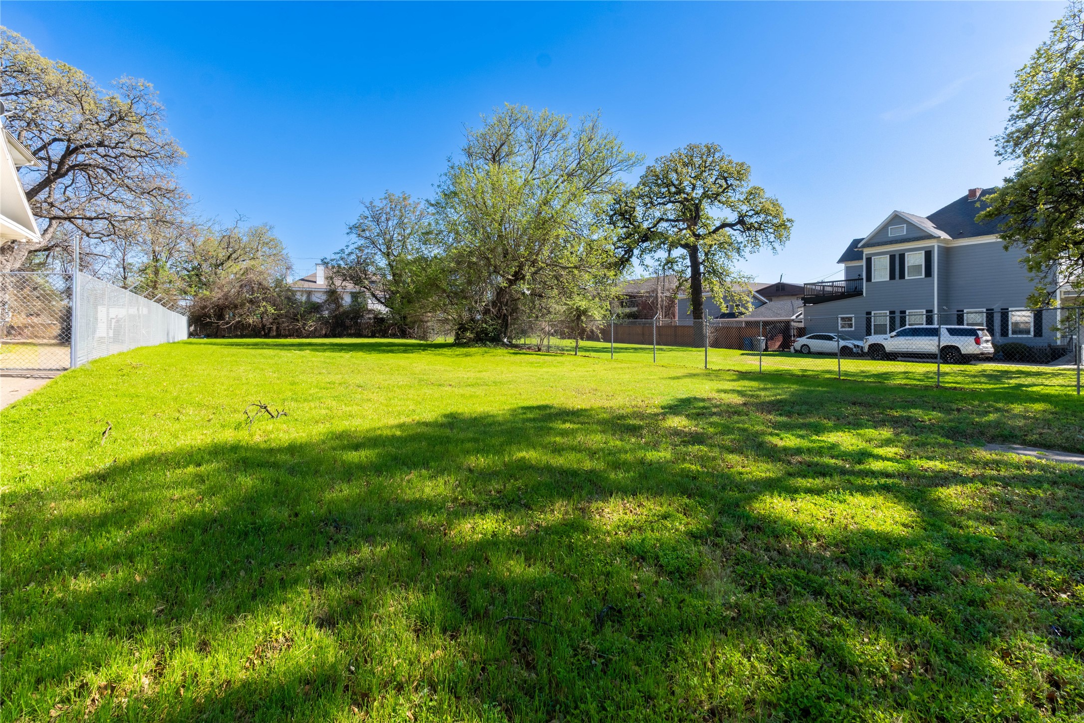 1830 Park Row Avenue Dallas TX 75215