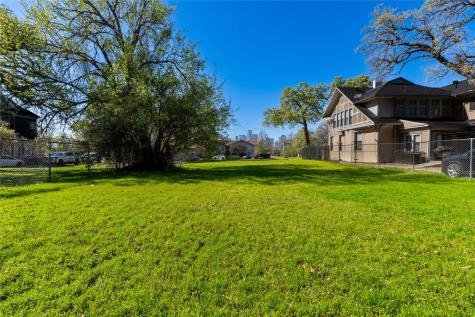 1830 Park Row Avenue Dallas TX 75215