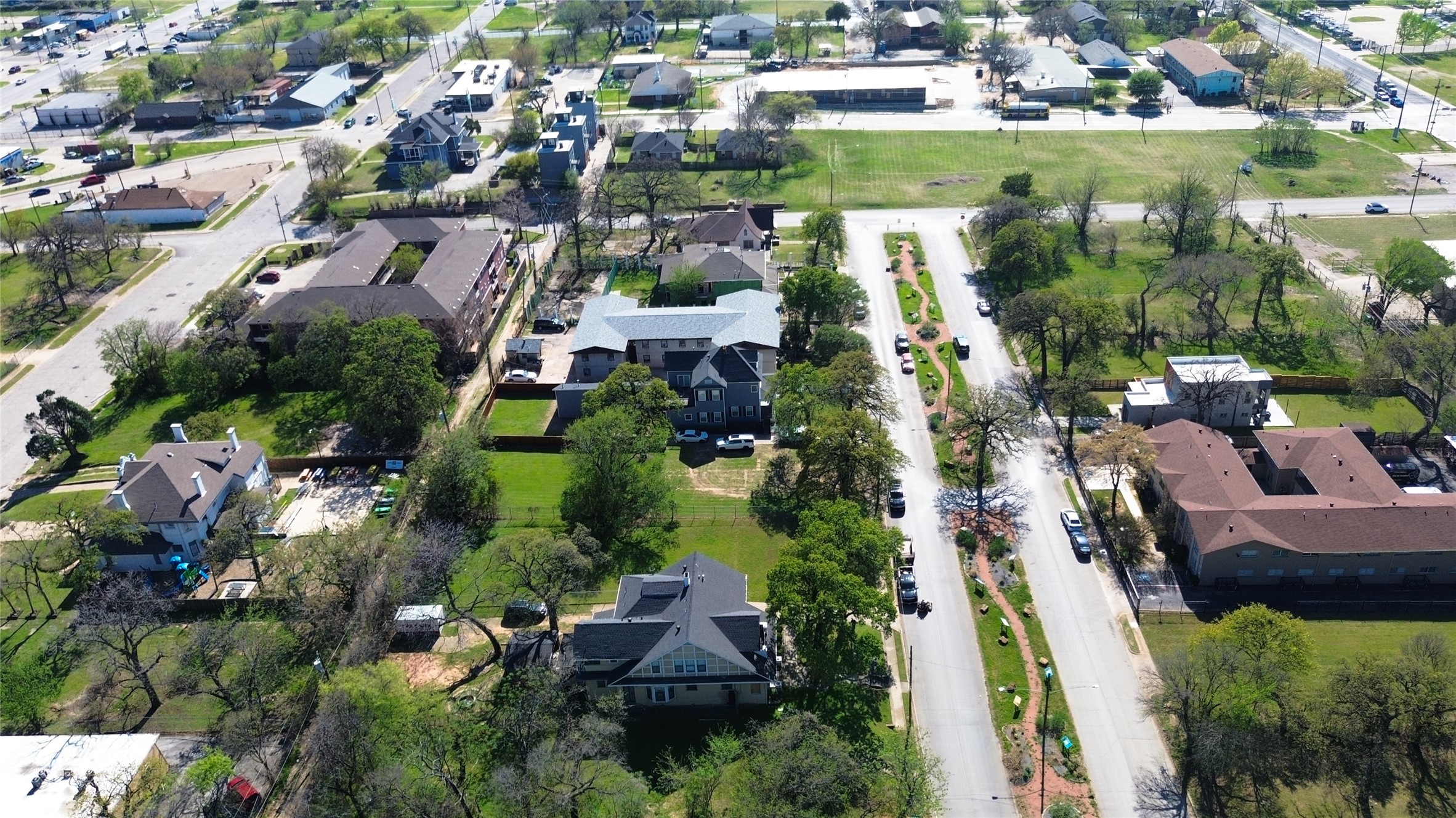 1830 Park Row Avenue Dallas TX 75215