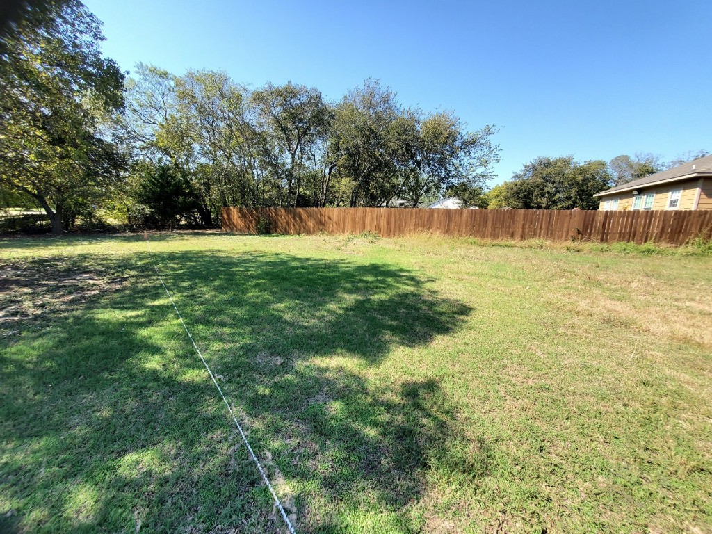 1309 N Johnson Street Ennis TX 75119