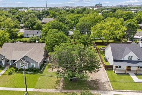 1110 S Pine Street Grapevine TX 76051