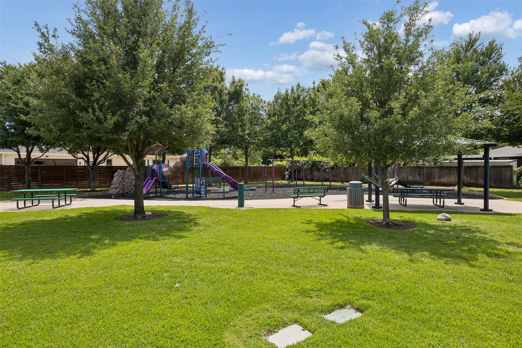 1110 S Pine Street Grapevine TX 76051