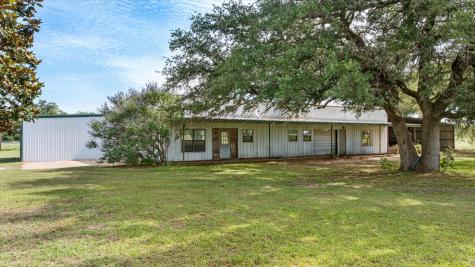1810 Charlie Court Granbury TX 76049