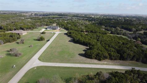 8213 Fullerton Drive Cleburne TX 76033