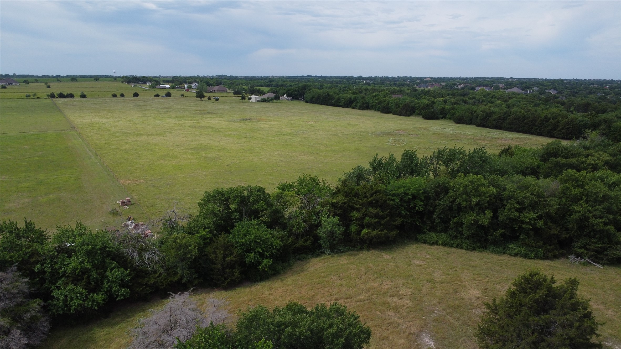 0000 S Hampton Road Oak Leaf TX 75154