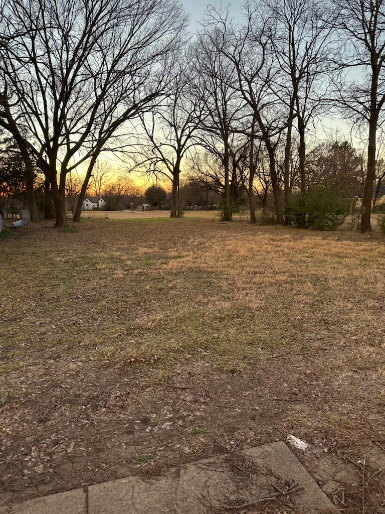 904 Willow Street Sherman TX 75090